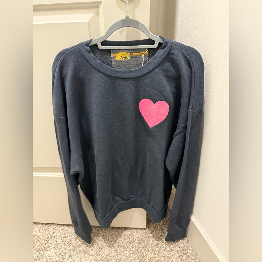 Aviator Nation Medium Pink Heart Sweatshirt. ⚡️💗